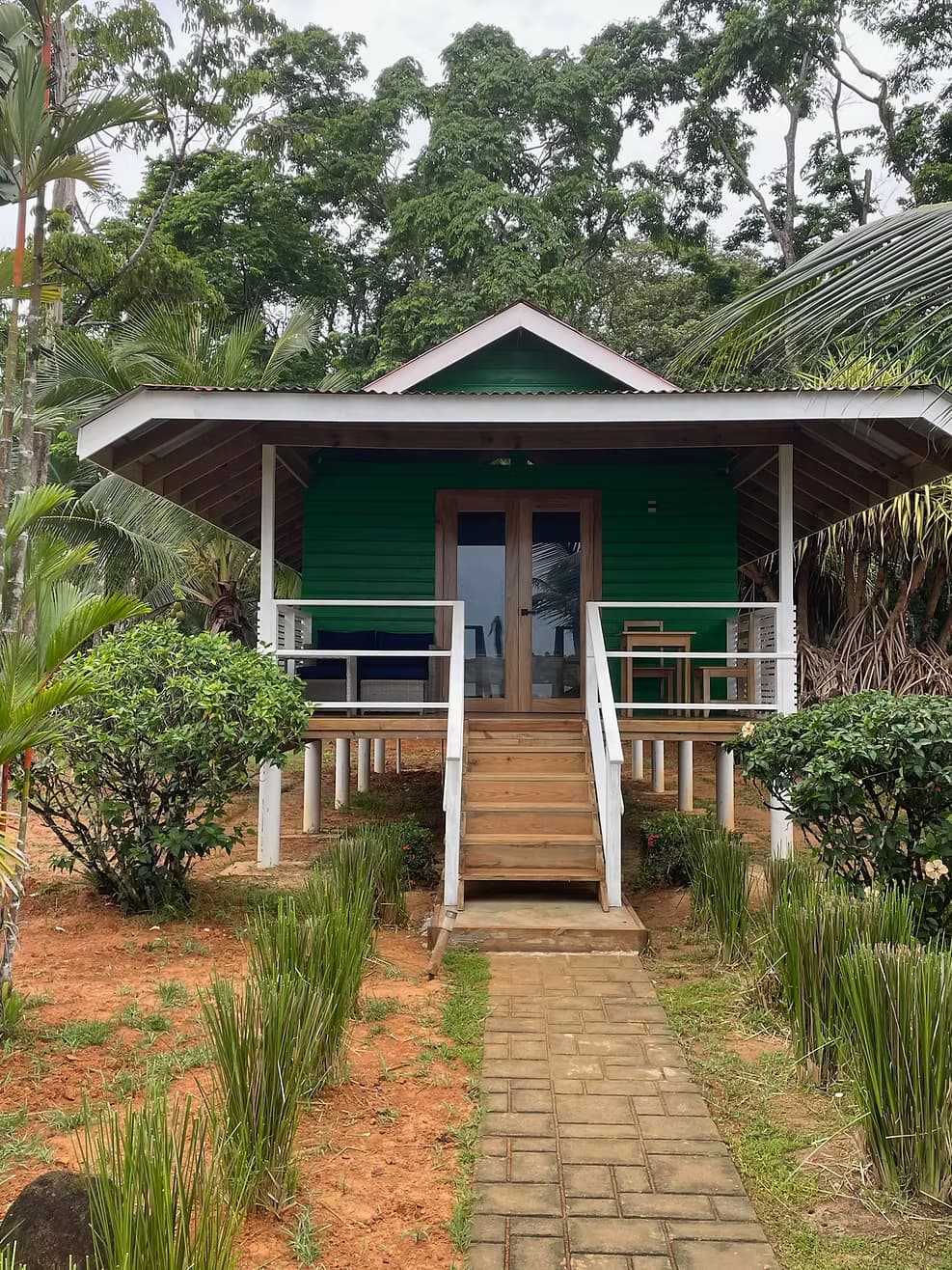 Comfortable eco-luxury room with sea view
