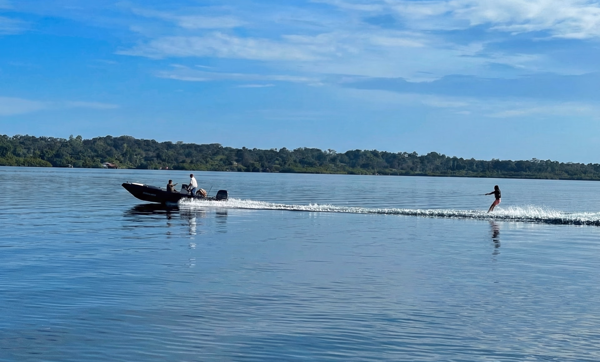 Kayaking and paddleboarding in Dolphin Bay